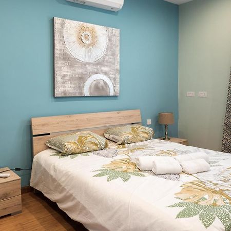 Entire Luxury Sliema Townhouse Steps From Beach Eksteriør bilde