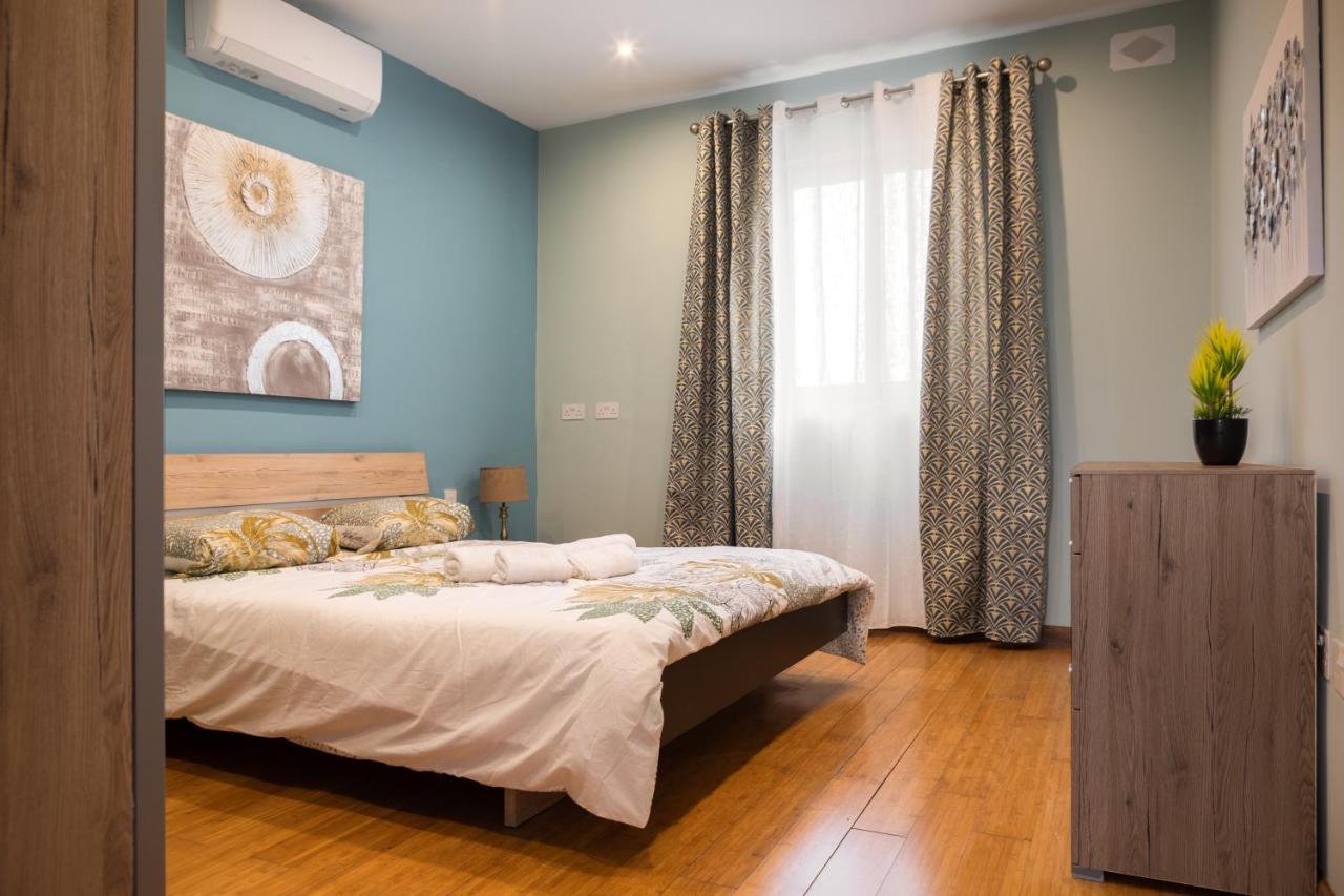 Entire Luxury Sliema Townhouse Steps From Beach Eksteriør bilde