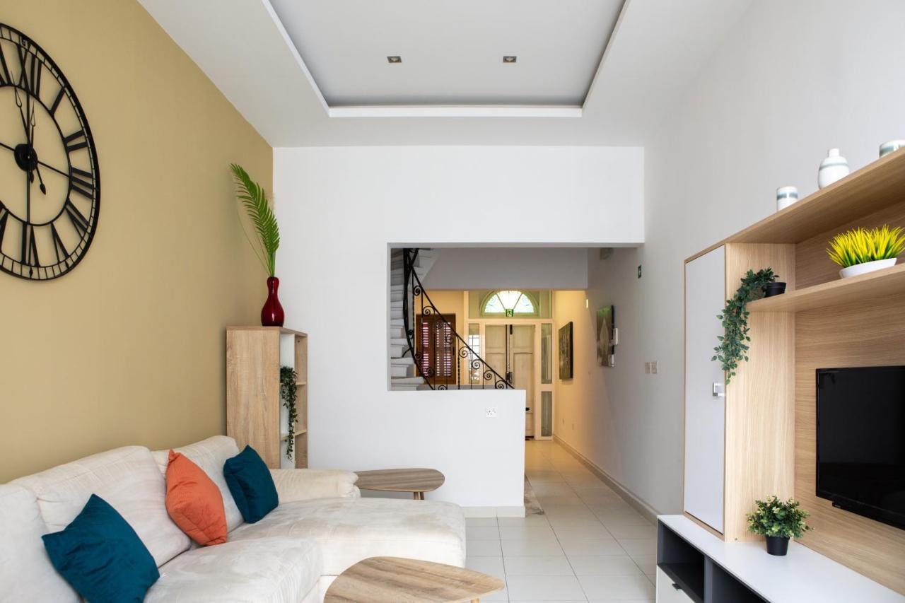 Entire Luxury Sliema Townhouse Steps From Beach Eksteriør bilde