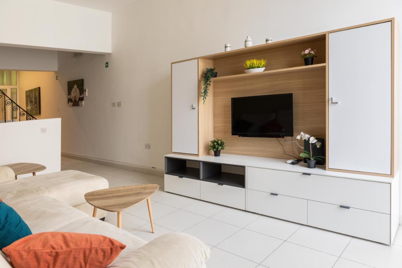 Entire Luxury Sliema Townhouse Steps From Beach Eksteriør bilde
